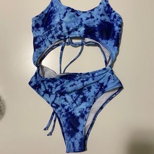 One Piece Tye-Dye Cut Out Bathing-suit